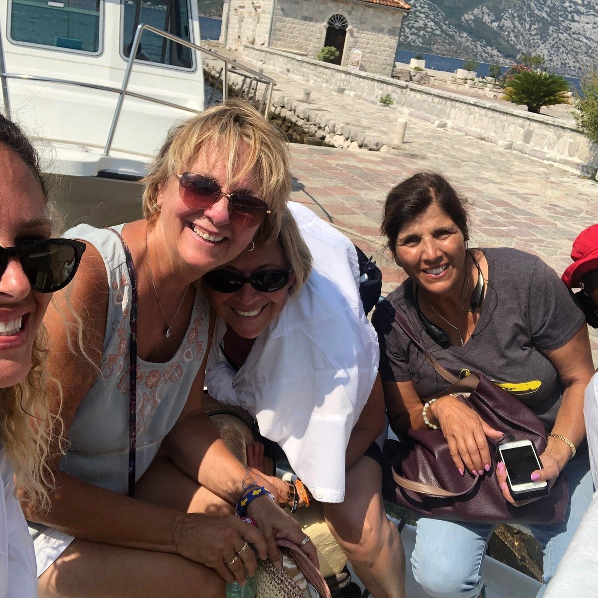 Aphrodisiac Boat Tour with Oysters